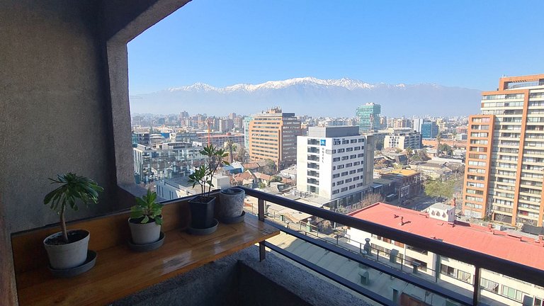 1408 | Amplio departamento con vista a la cordillera