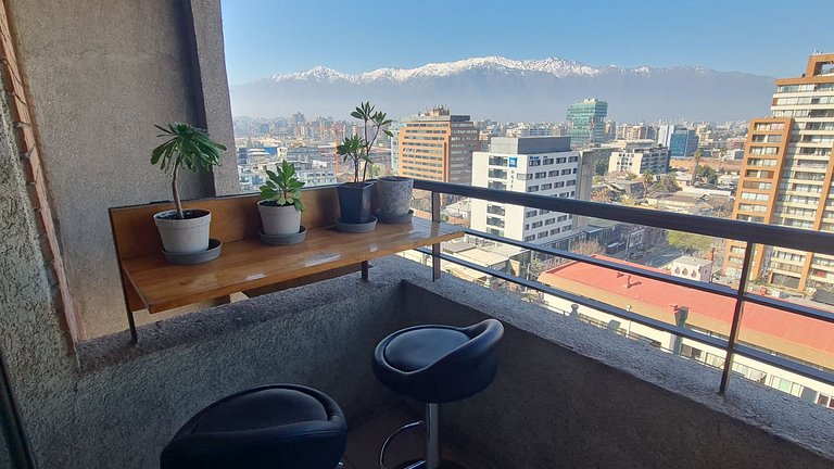 1408 | Amplio departamento con vista a la cordillera