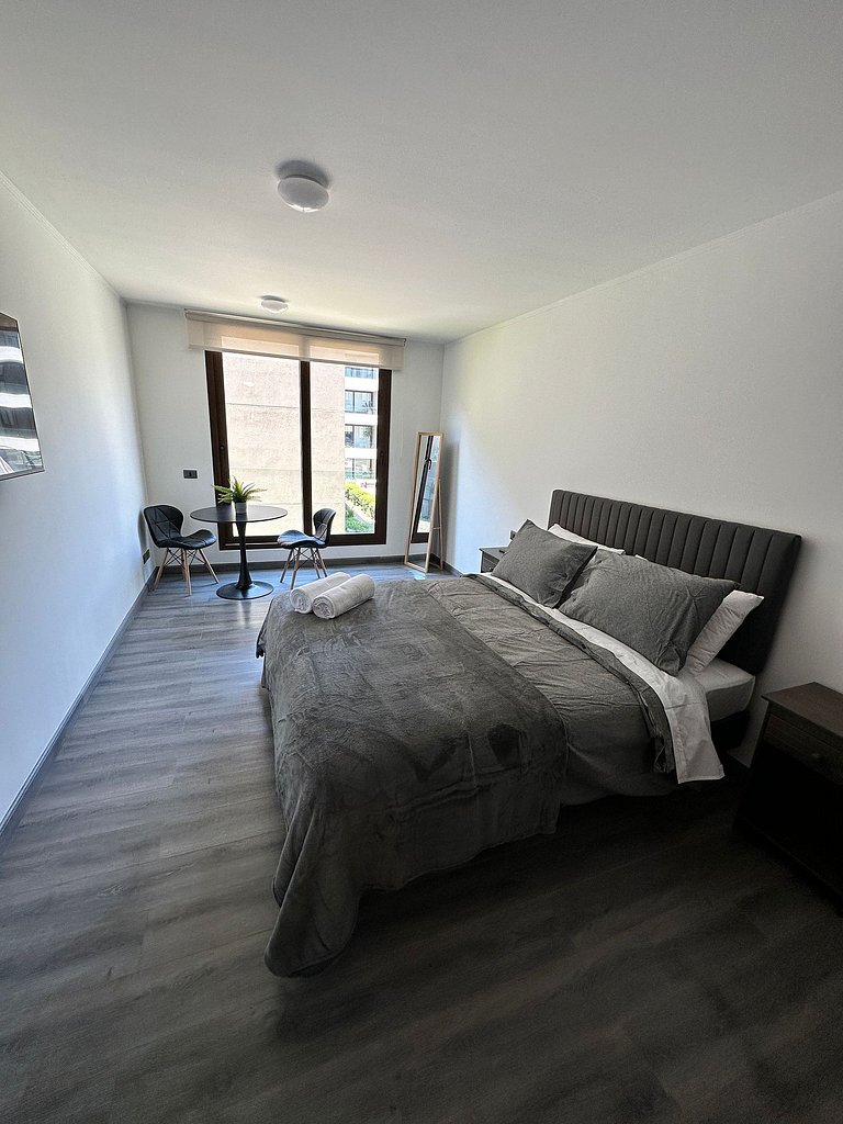 Huerfanos Spot 205