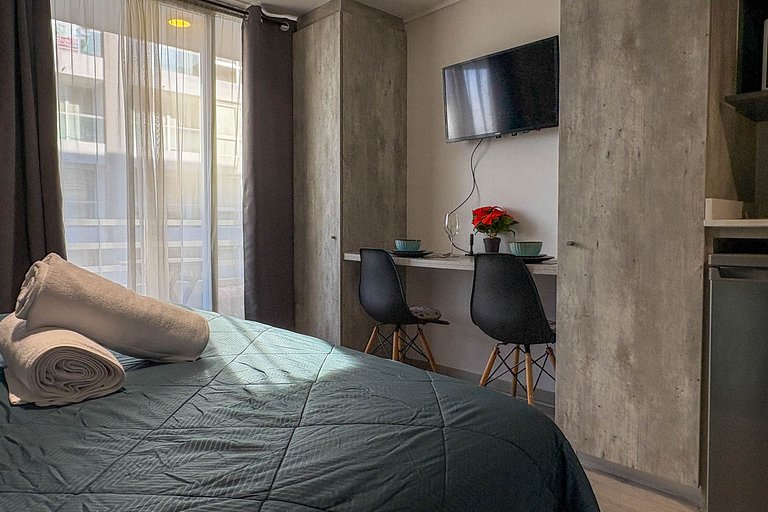 Premium bed | Santiago downtown | pool