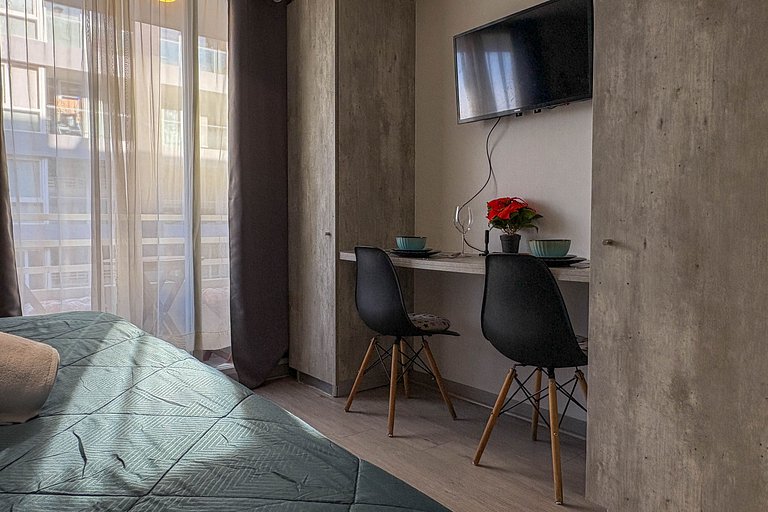 Premium bed | Santiago downtown | pool